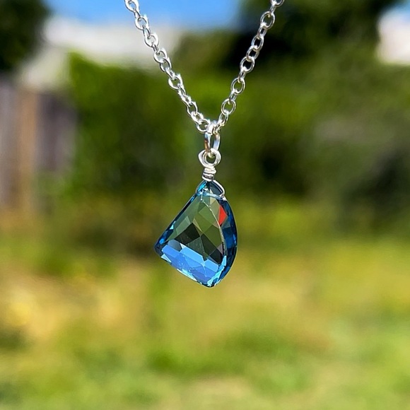 Genuine Fancy Cut London Blue Topaz Pendant Necklace! - Picture 1 of 5